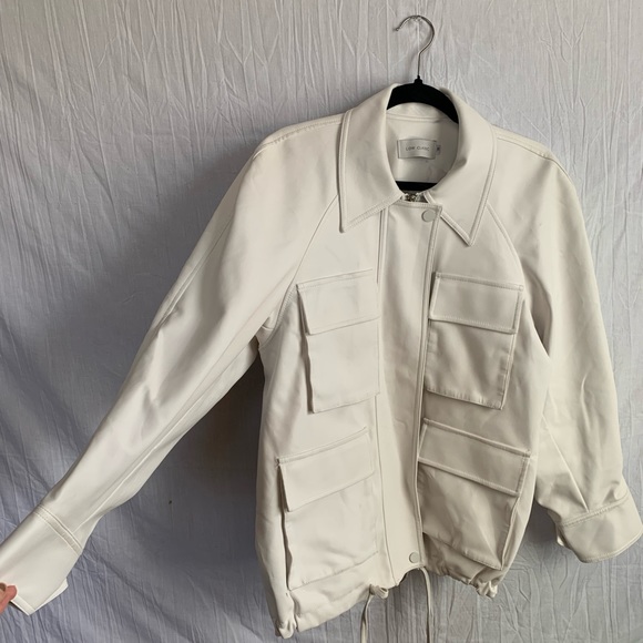Low Classic Designer Korean Brand White Faux Leather Cargo Oversized Jacket - Picture 5 of 13